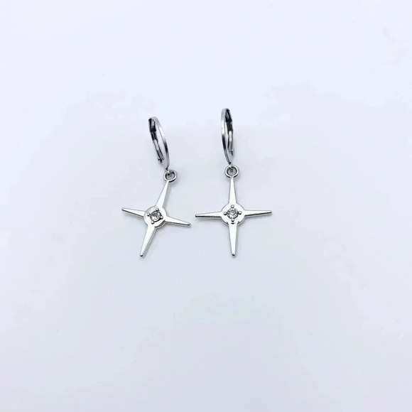 𝅺STAR Hoops Earrings - Picture 2 of 2